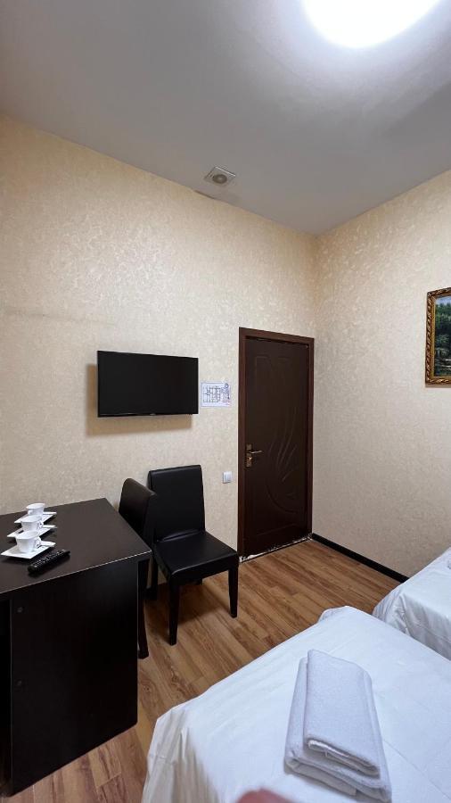 Hayot Hostel Tasjkent Buitenkant foto