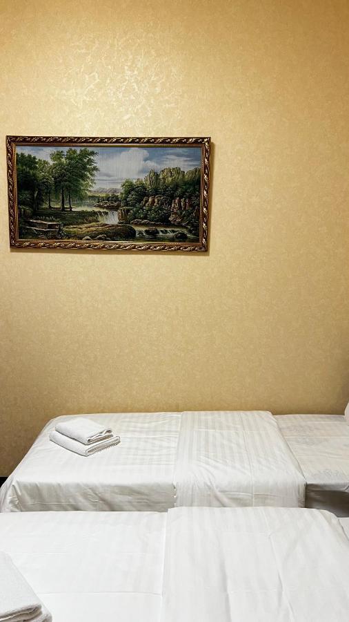Hayot Hostel Tasjkent Buitenkant foto