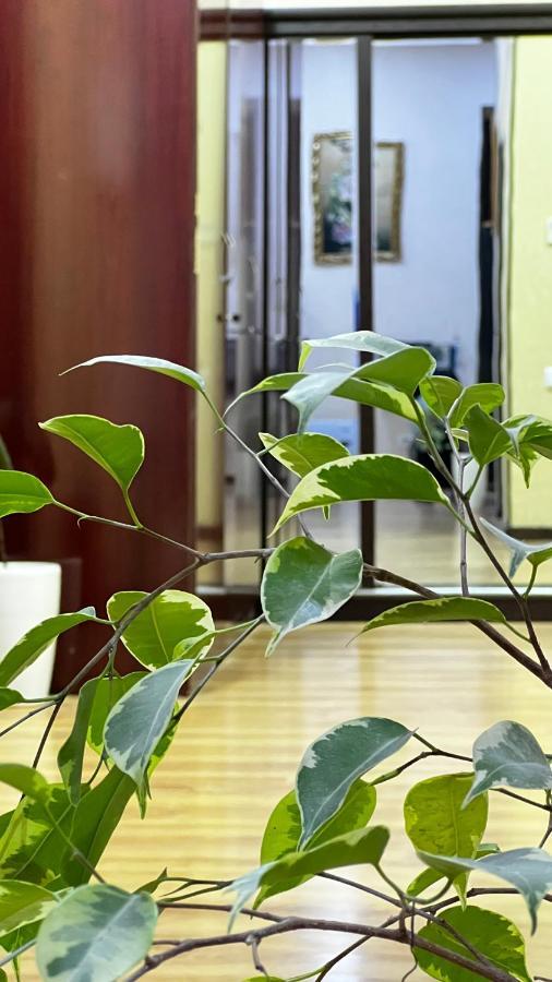 Hayot Hostel Tasjkent Buitenkant foto