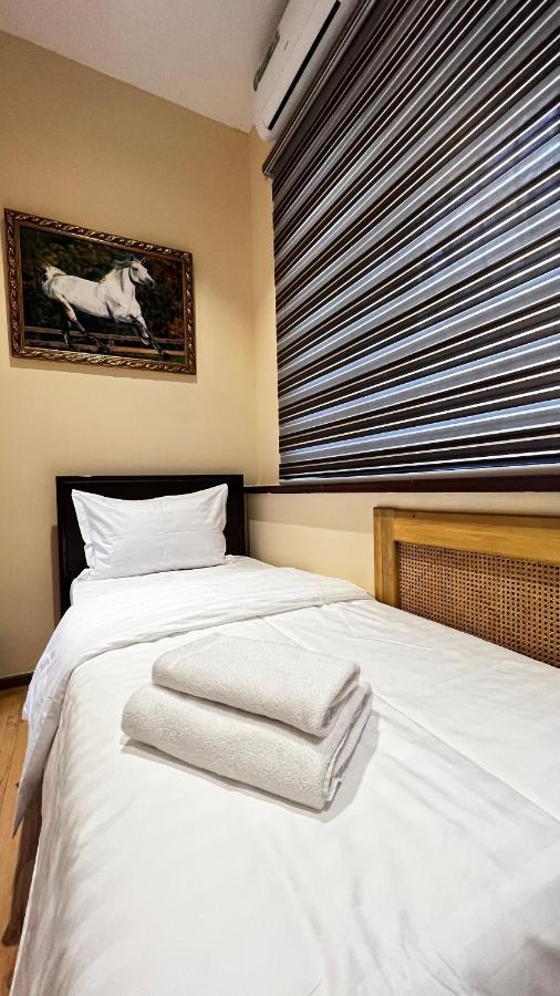 Hayot Hostel Tasjkent Buitenkant foto